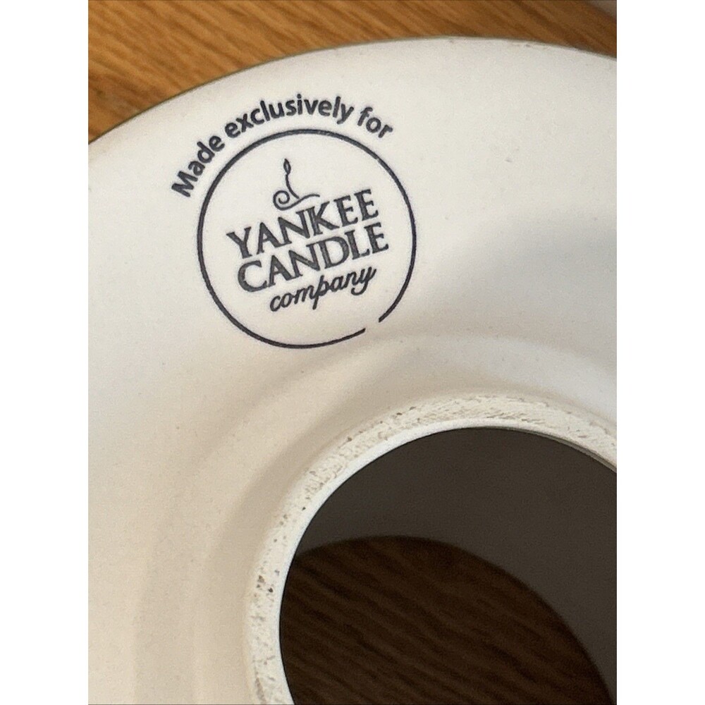 Yankee Candle Christmas Poinsettia Large Ceramic Jar Topper Shade, holder, Plate - Picture 5 of 5